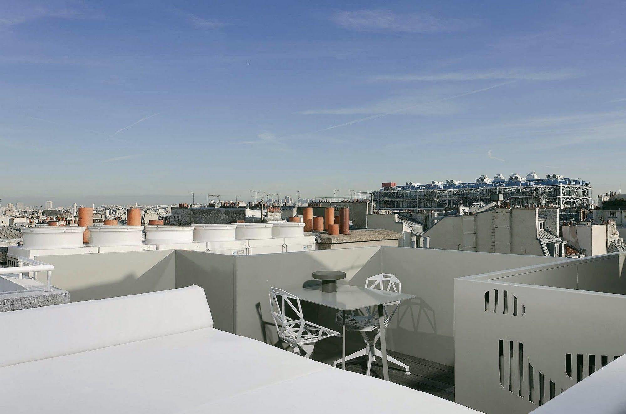 Hotel Des Ducs D'Anjou Paris Exterior photo